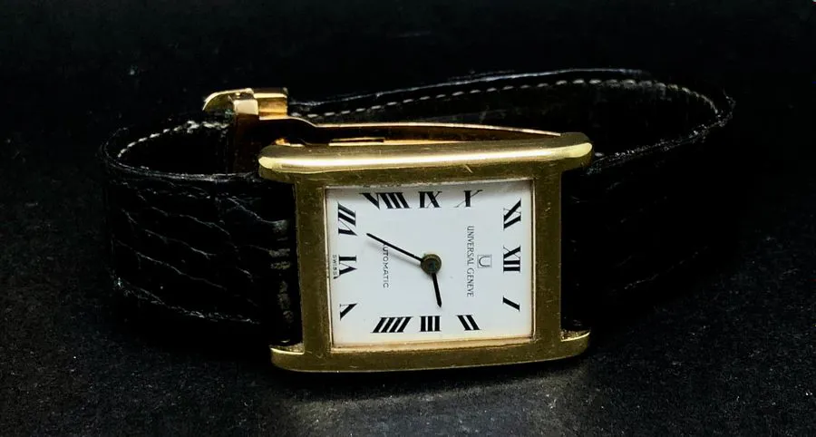 Universal Genève 24mm Yellow gold Cream