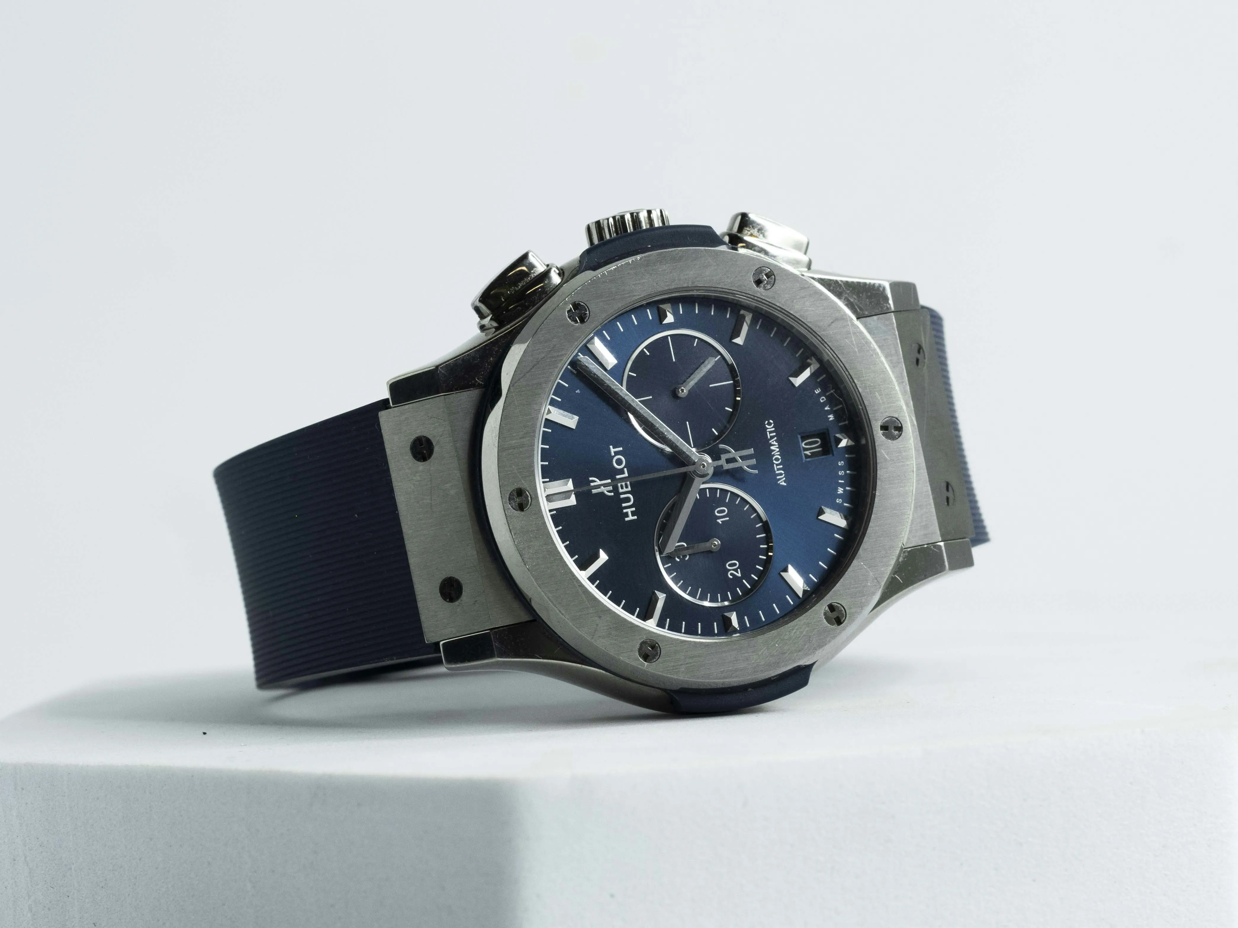 Hublot Classic Fusion 541.NX.7170.RX 42mm Titanium Blue