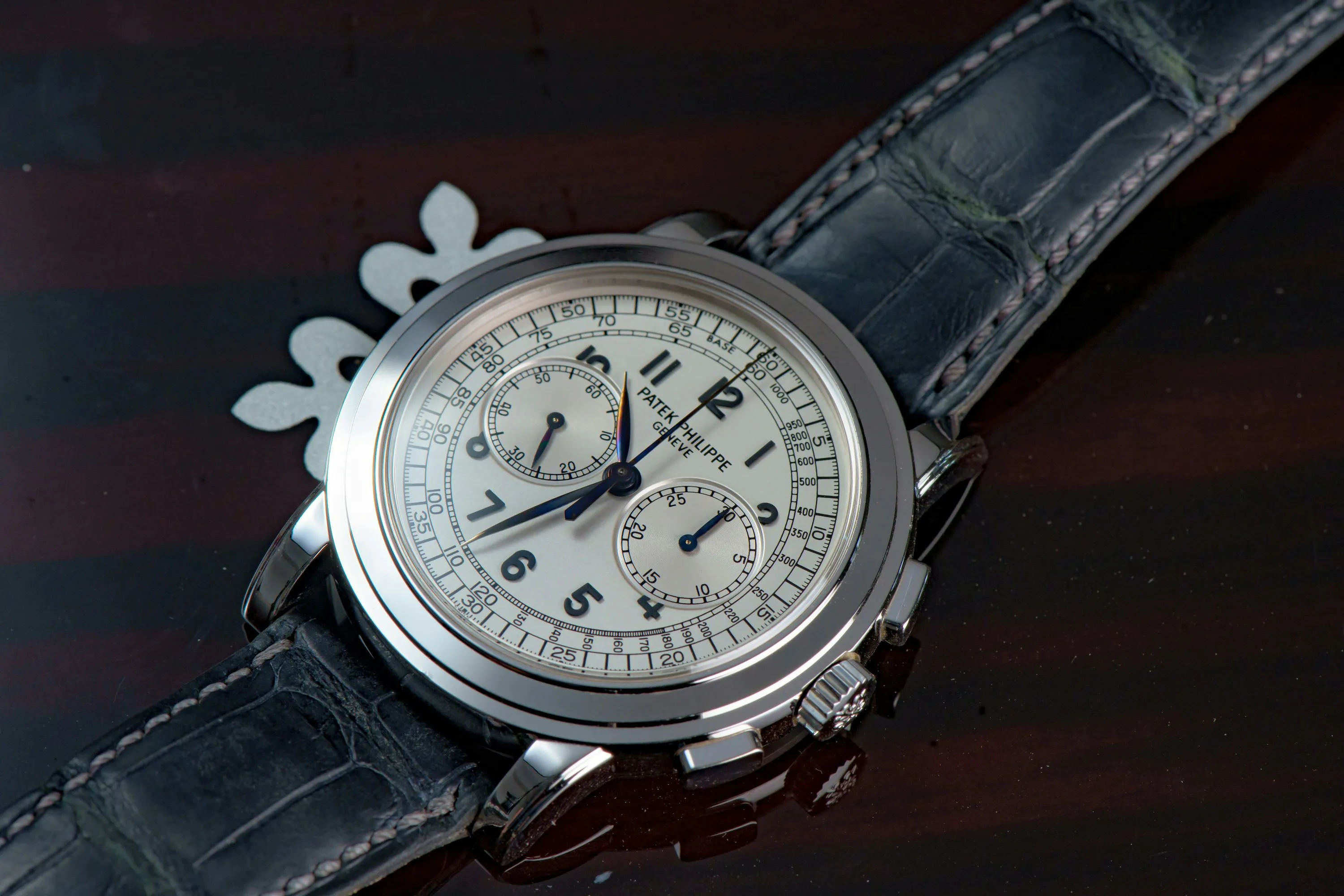 Patek Philippe Chronograph 5070 G 42mm White gold Silver 4