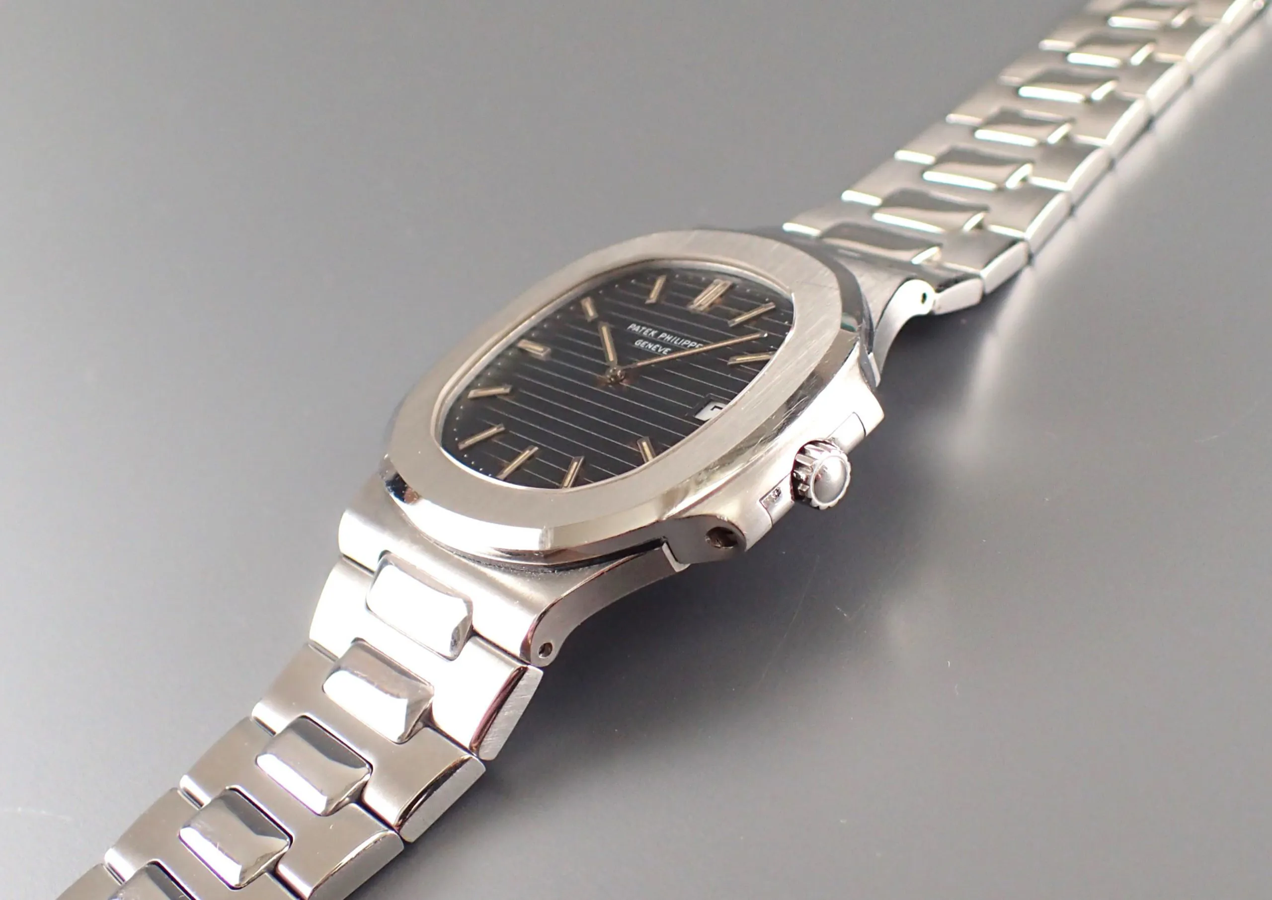 Patek Philippe Nautilus 3700 42mm Stainless steel