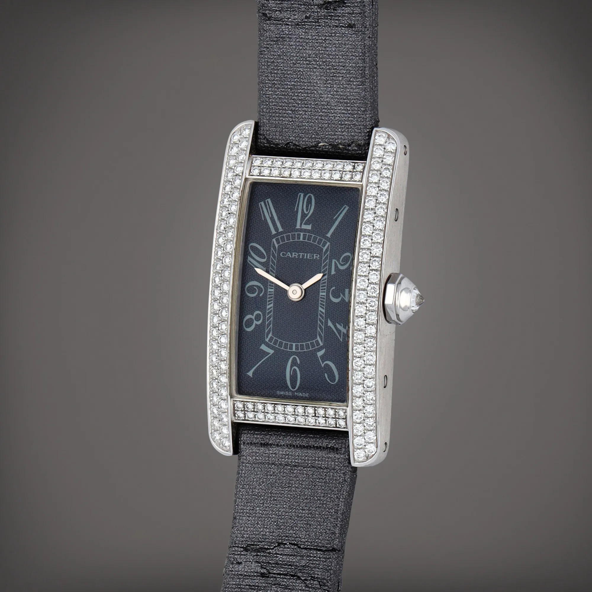 Cartier Tank Américaine 2489 19mm White gold and diamond-set Gray