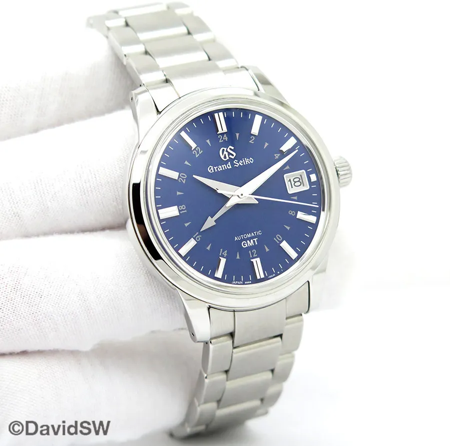 Grand Seiko GMT SBGM239 40mm Stainless steel Blue