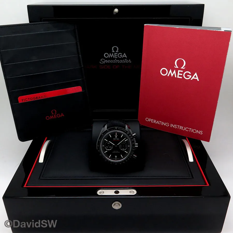 Omega Speedmaster Professional Moonwatch 311.92.44.51.01.007 44mm Ceramic Black 1