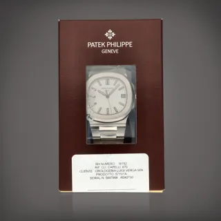 Patek Philippe Nautilus 5711/1A-011 Stainless steel White