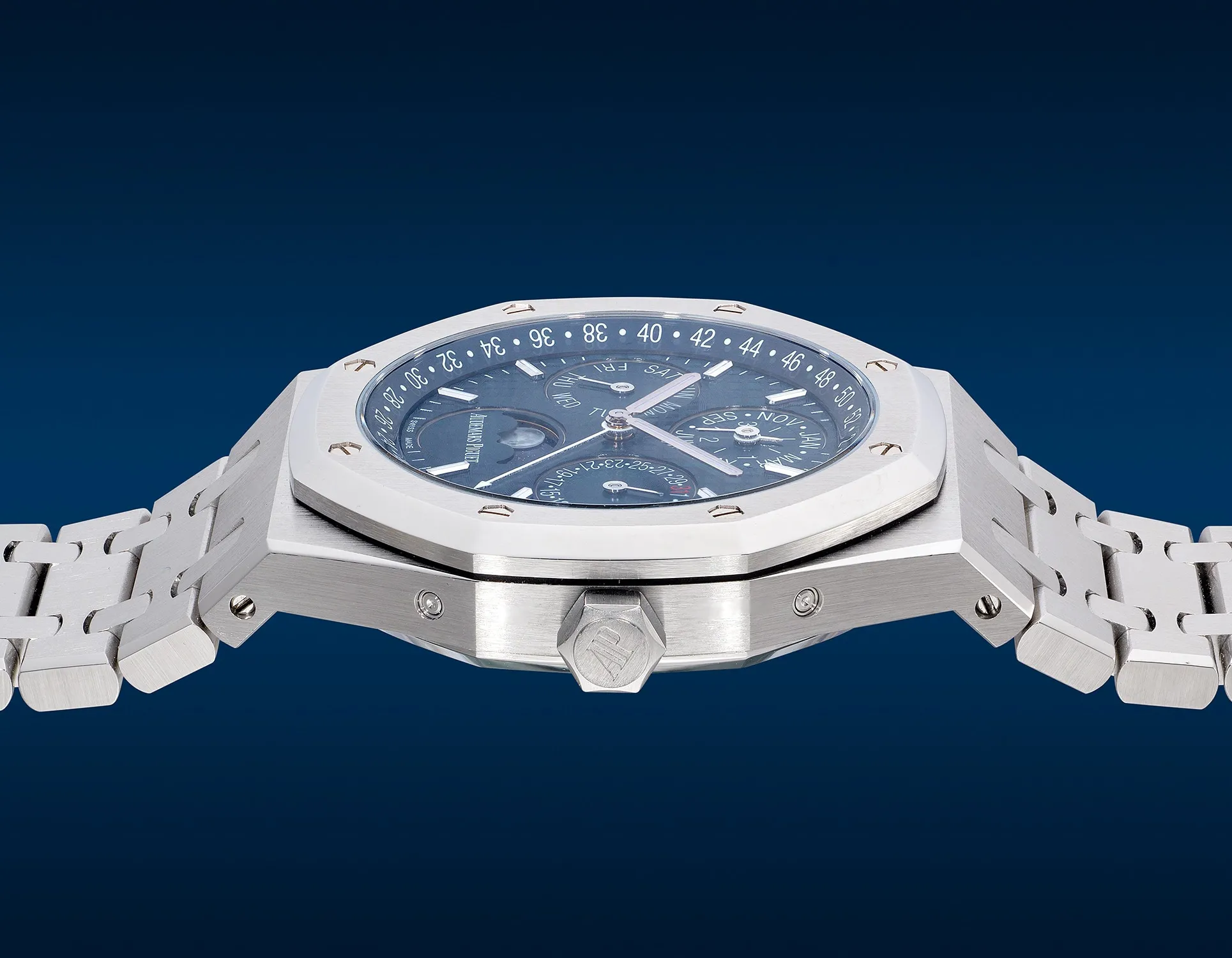 Audemars Piguet Royal Oak Perpetual Calendar 26574ST 41mm Stainless steel Blue 3