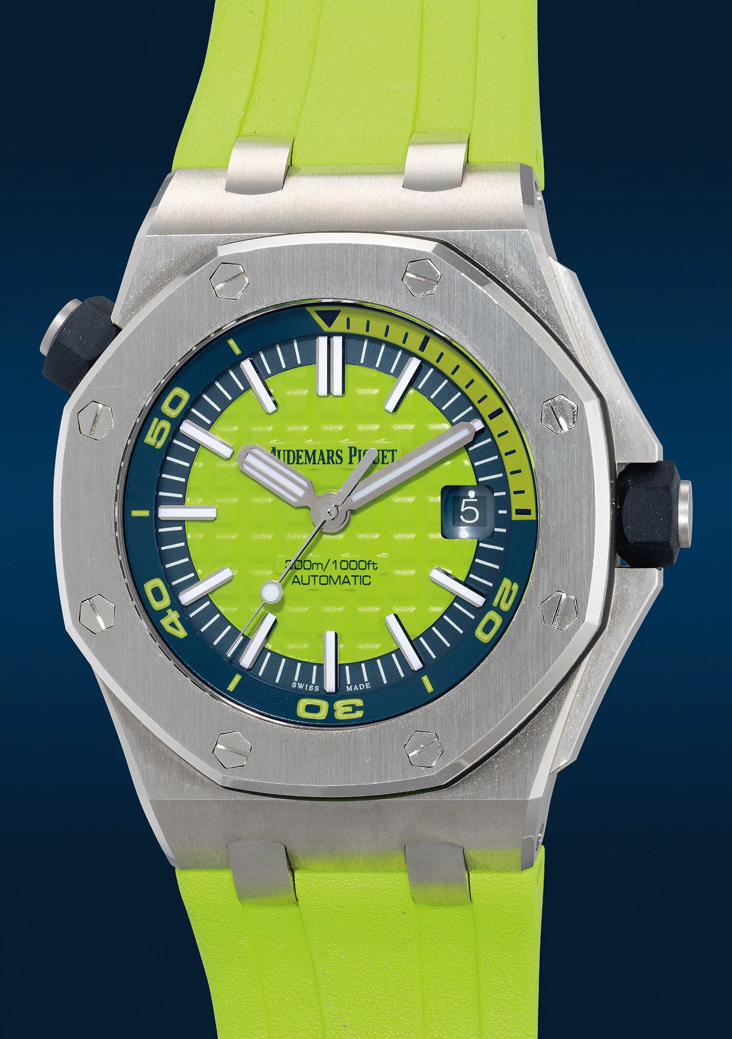 Audemars Piguet Royal Oak Offshore Diver 15710ST.OO.A038CA.01 42mm Stainless steel Green