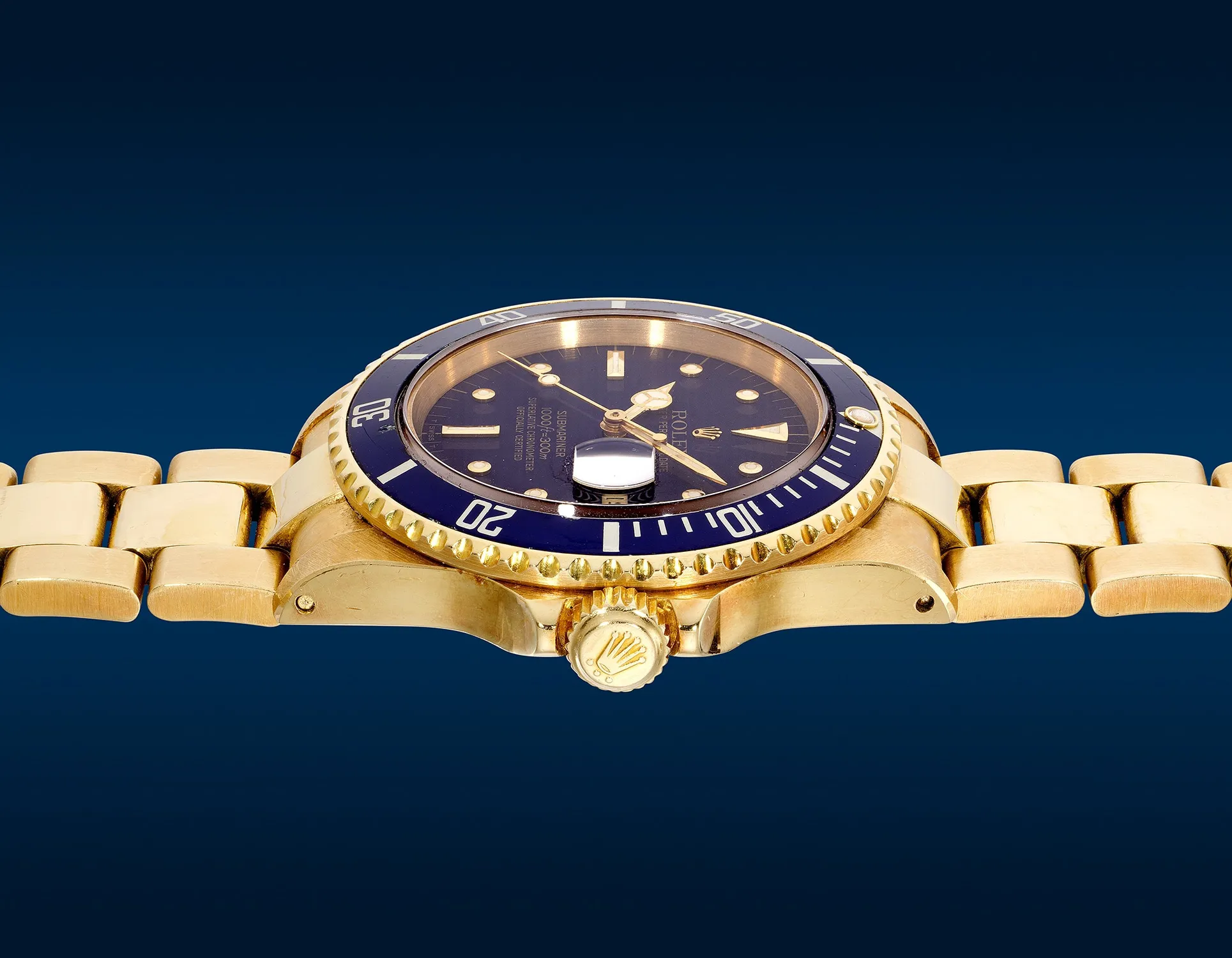 Rolex Submariner 16808 40mm Yellow gold Blue 3