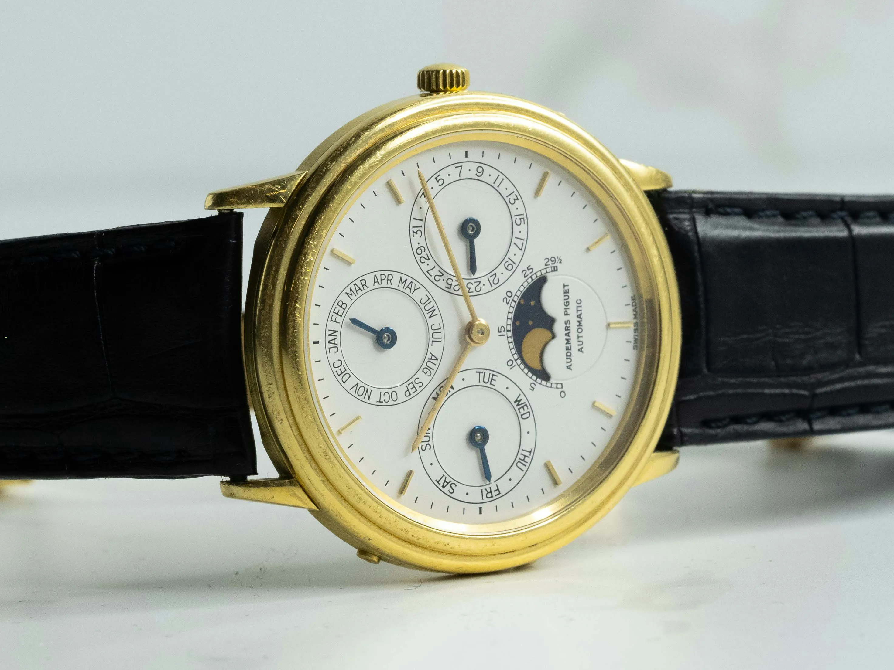 Audemars Piguet Quantième Perpétual Calendar Moonphase 25548BA.OO.0002XX.01 36mm Yellow gold 3