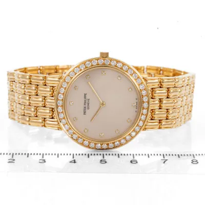 Patek Philippe Calatrava 3914/1 32mm 18ct yellow gold and Diamond Ivory 4