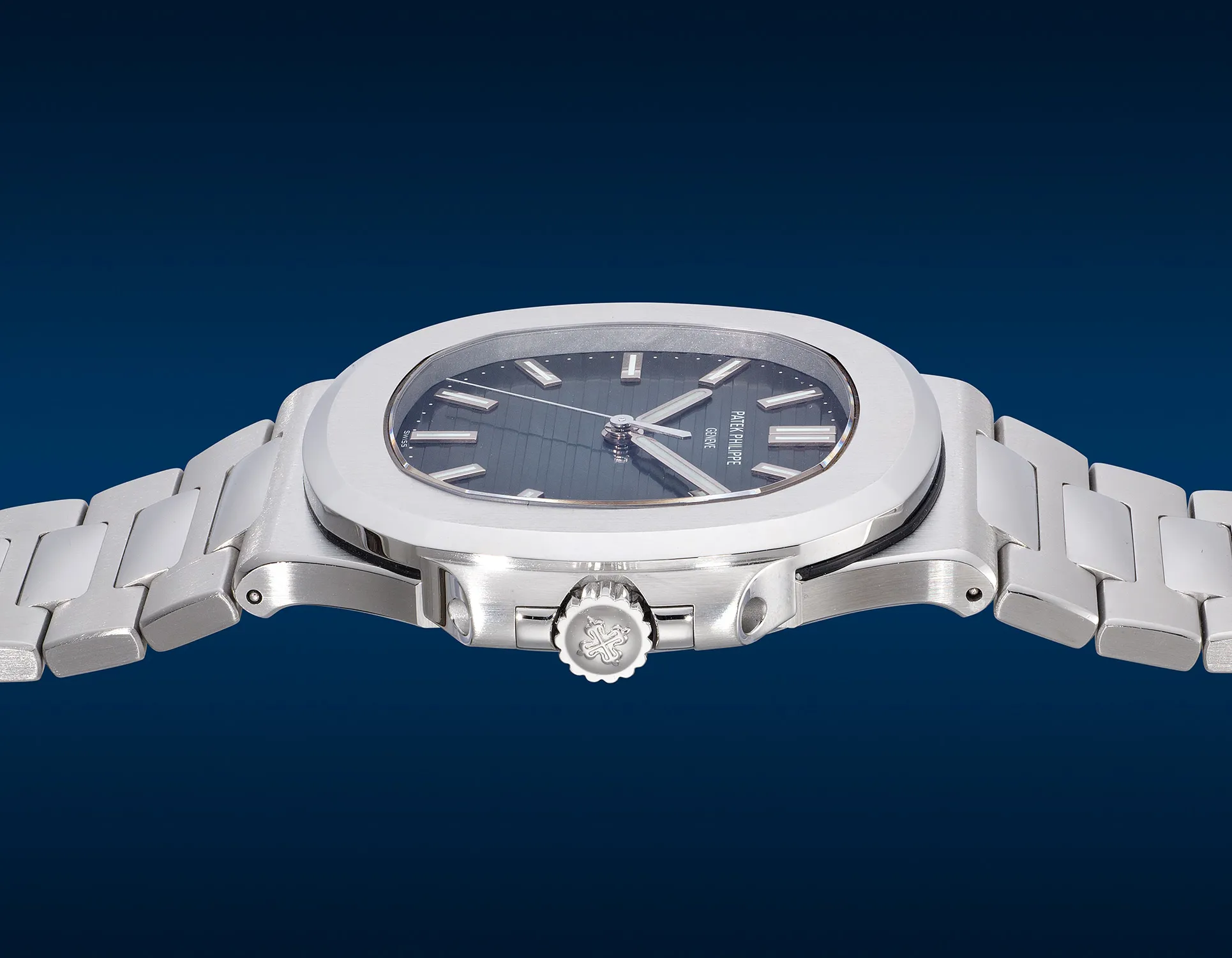 Patek Philippe Nautilus 5711/1A-010 40mm Stainless steel 3
