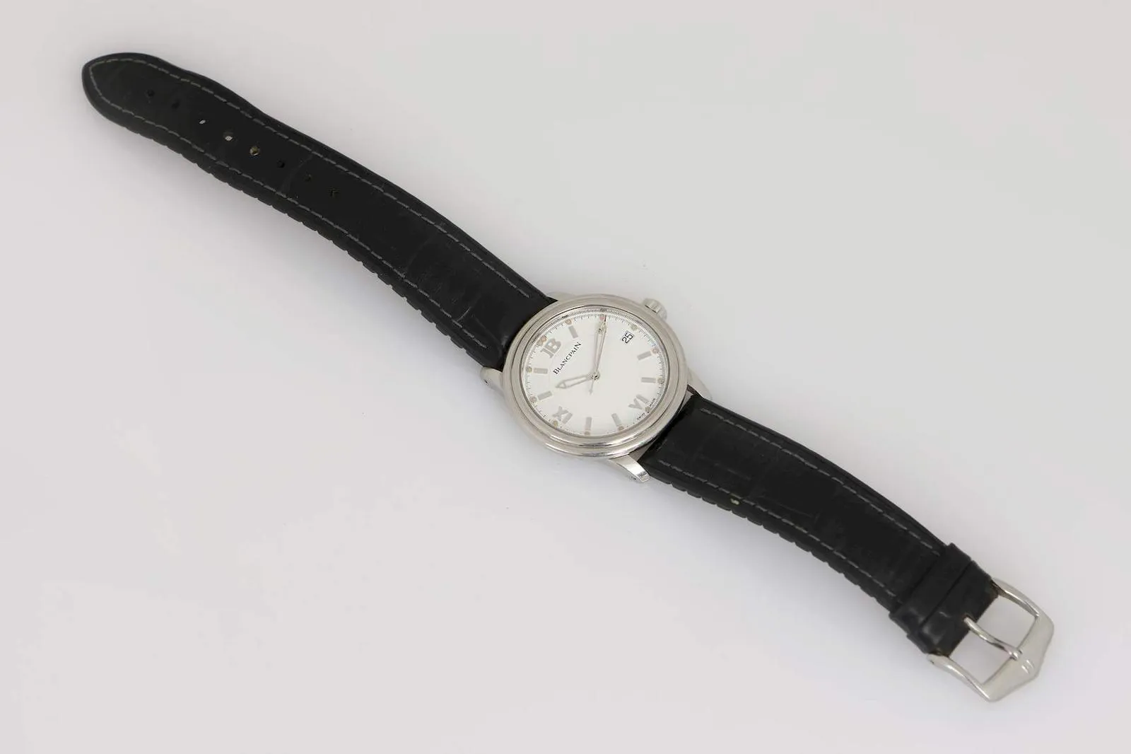 Blancpain Léman Ultra Slim 38mm Stainless steel White 1