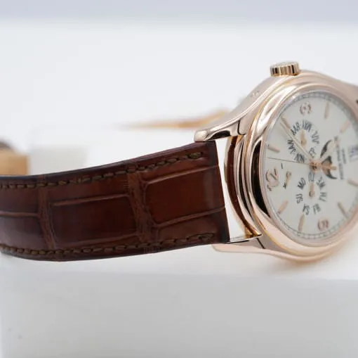 Patek Philippe Annual Calendar 5146R-001 39mm Rose gold Beige 3