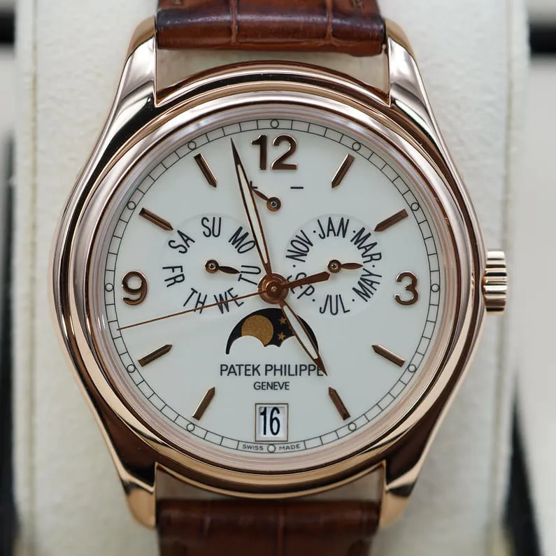 Patek Philippe Annual Calendar 5146R-001 39mm Rose gold Beige