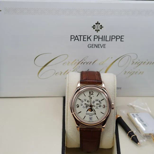 Patek Philippe Annual Calendar 5146R-001 39mm Rose gold Beige 7