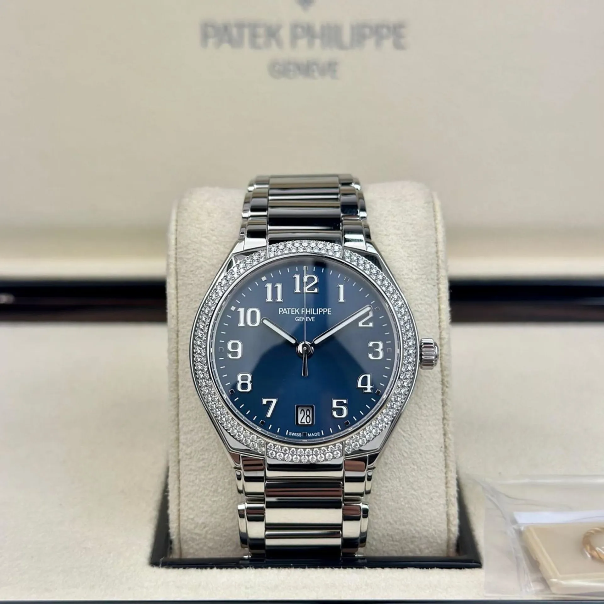 Patek Philippe Twenty~4 7300/1200A-001 36mm Stainless steel Blue