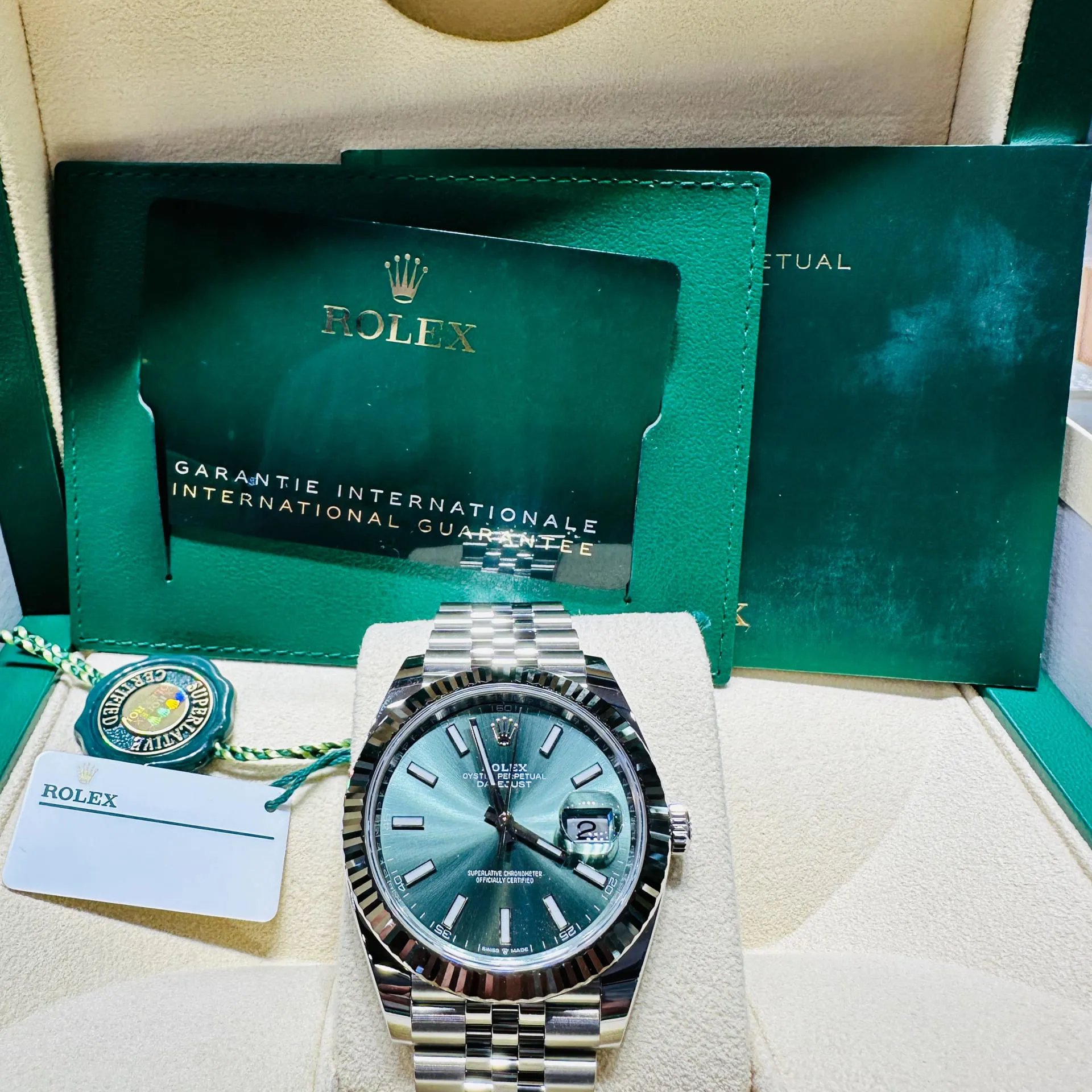 Rolex Datejust 41 126334-0028 41mm White gold and Oystersteel Green