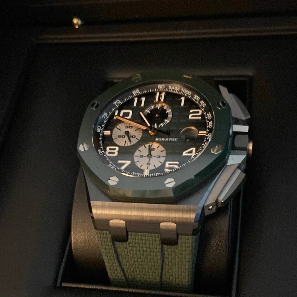 Audemars Piguet Royal Oak Offshore 26405CE.OO.A056CA.01 44mm Ceramic Green