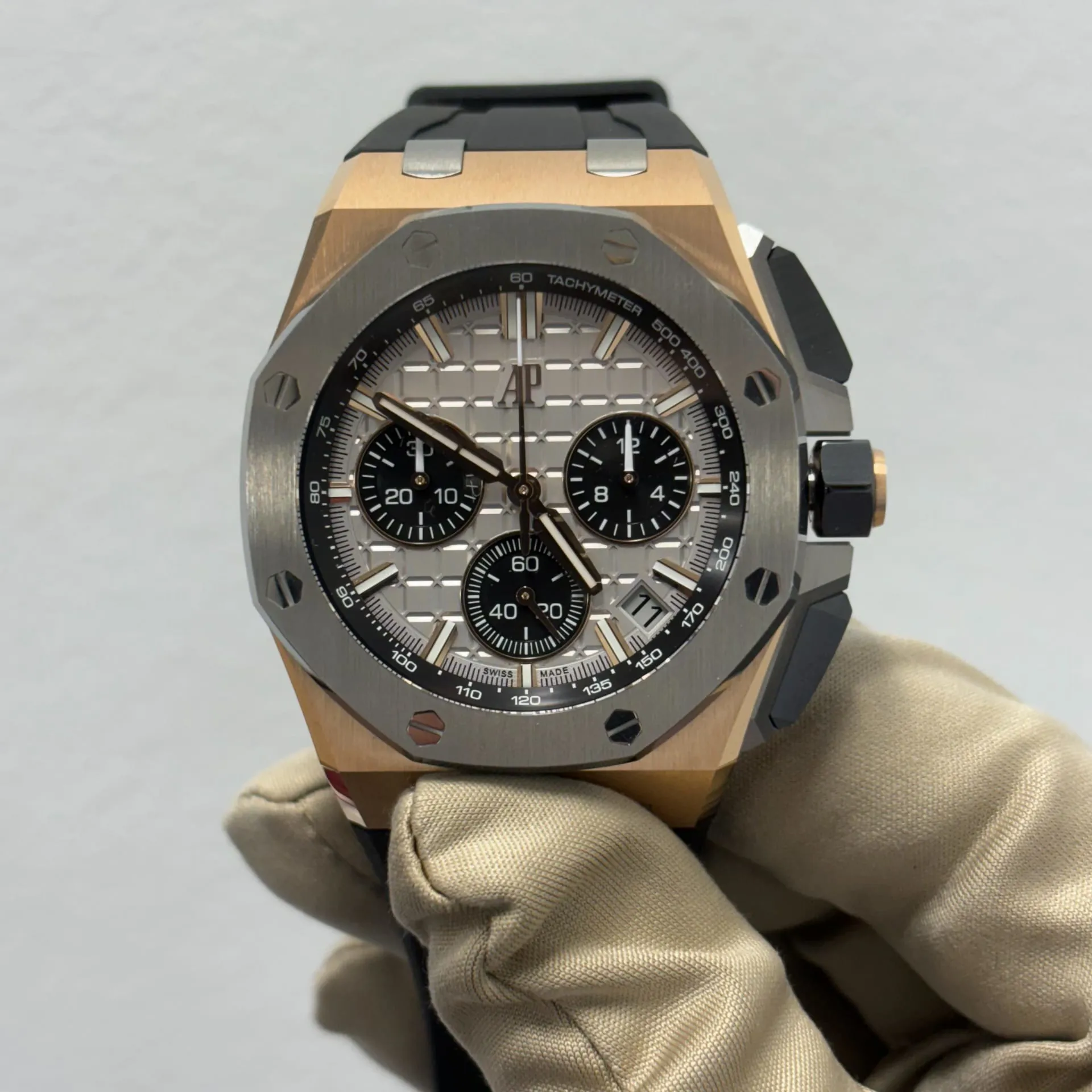 Audemars Piguet Royal Oak Offshore 26420OI.OO.A015VE.01 43mm Rose gold Gray