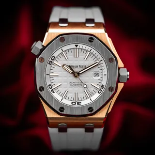 Audemars Piguet Royal Oak Offshore Diver 15711OI.OO.A006CA.01 Rose gold Gray