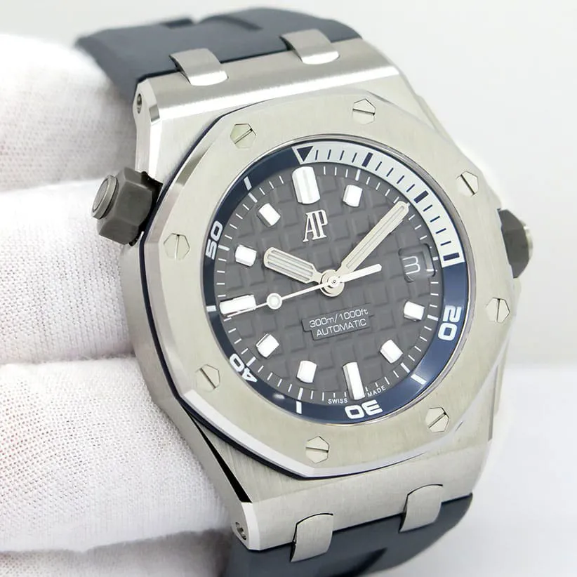 Audemars Piguet Royal Oak Offshore Diver 15720ST.OO.A009CA.01 42mm Stainless steel Gray