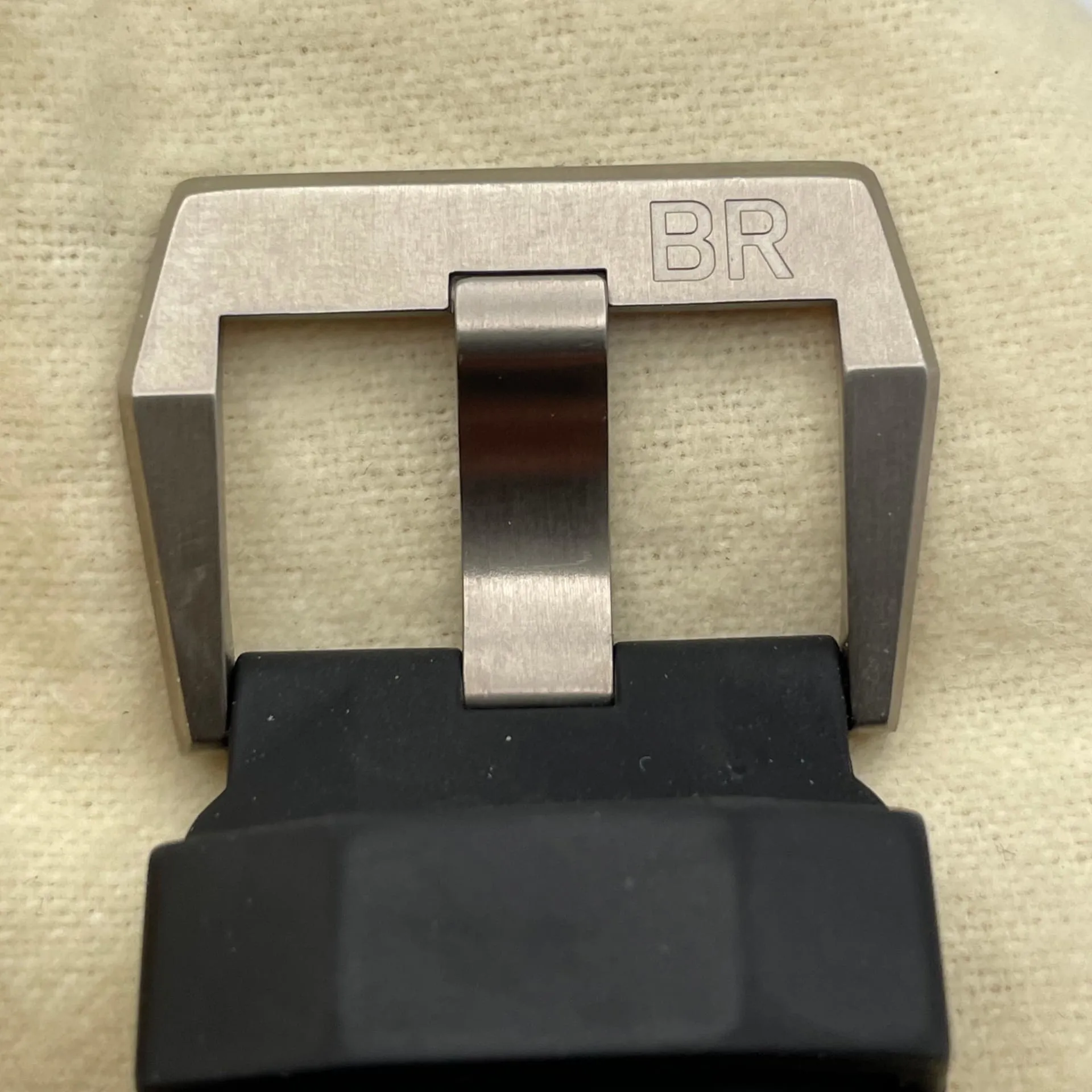 Bell & Ross BR 01 BR01-94-TO 46mm Titanium Black 2