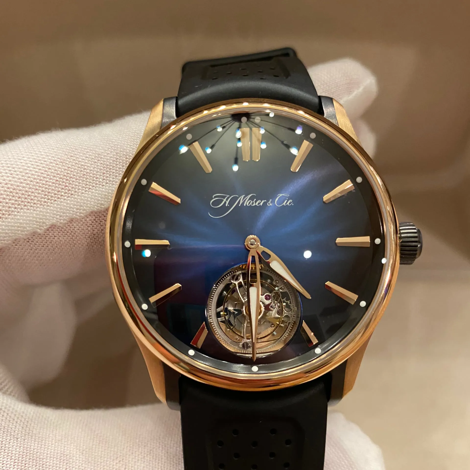 H. Moser & Cie. Pioneer Tourbilon Red Gold 3804-0900 43mm Rose gold Blue