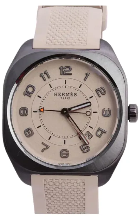 Hermès H08 W054099WW00 39mm Black DLC Beige