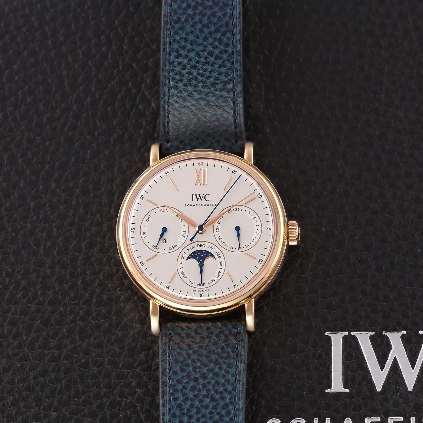 IWC Perpetual Calendar IW344602 40mm Yellow gold Silver