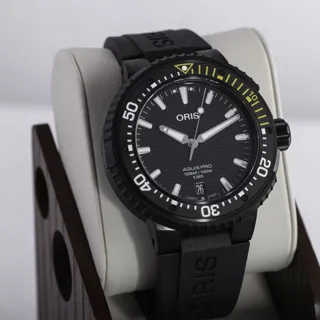 Oris Aquis 01 400 7767 7754-07 426 64BTEB Titanium and Black DLC Black