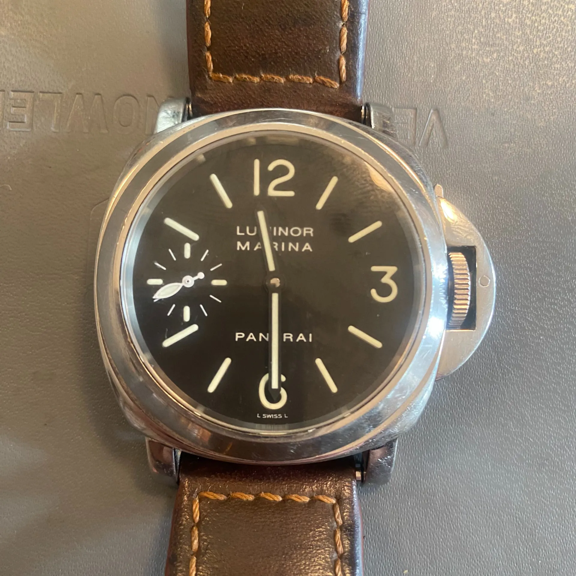 Panerai Luminor PAM 00111 44mm Stainless steel Black