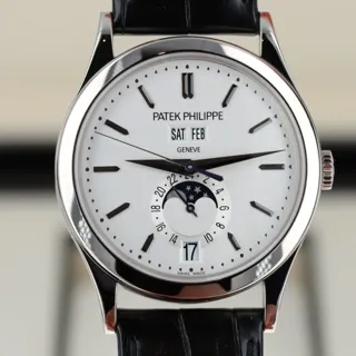 Patek Philippe Calatrava 5396G-011 White gold Silver