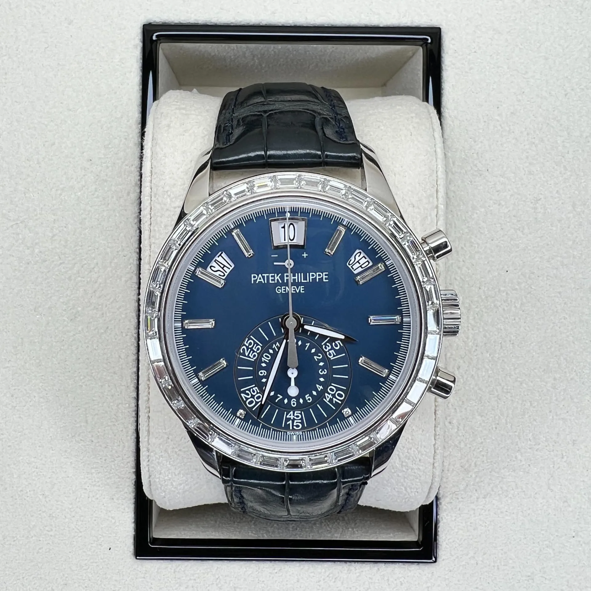 Patek Philippe Annual Calendar Chronograph 5961P-001 40.5mm Platinum Blue