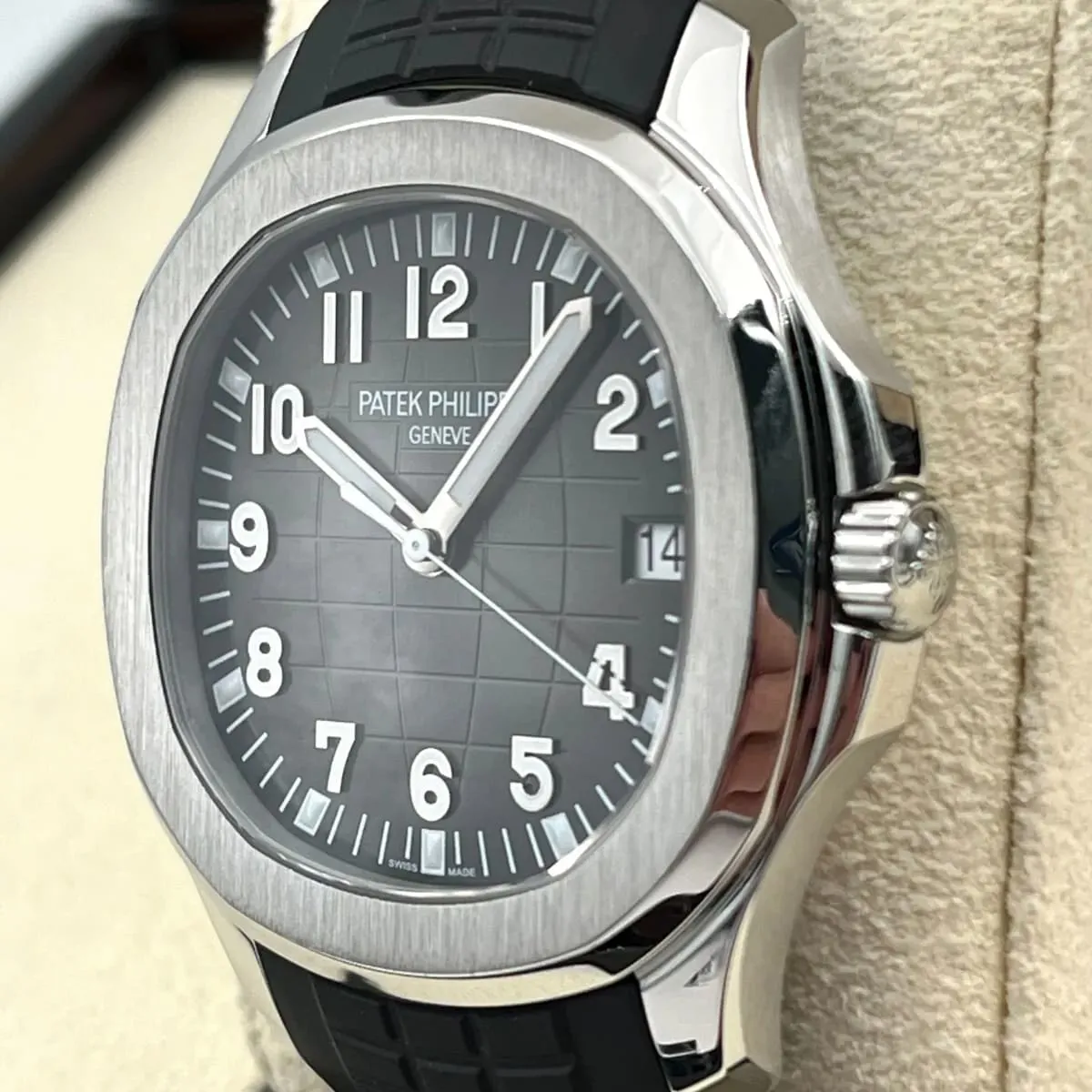 Patek Philippe Aquanaut 5167A-001 40.8mm Stainless steel Black 2