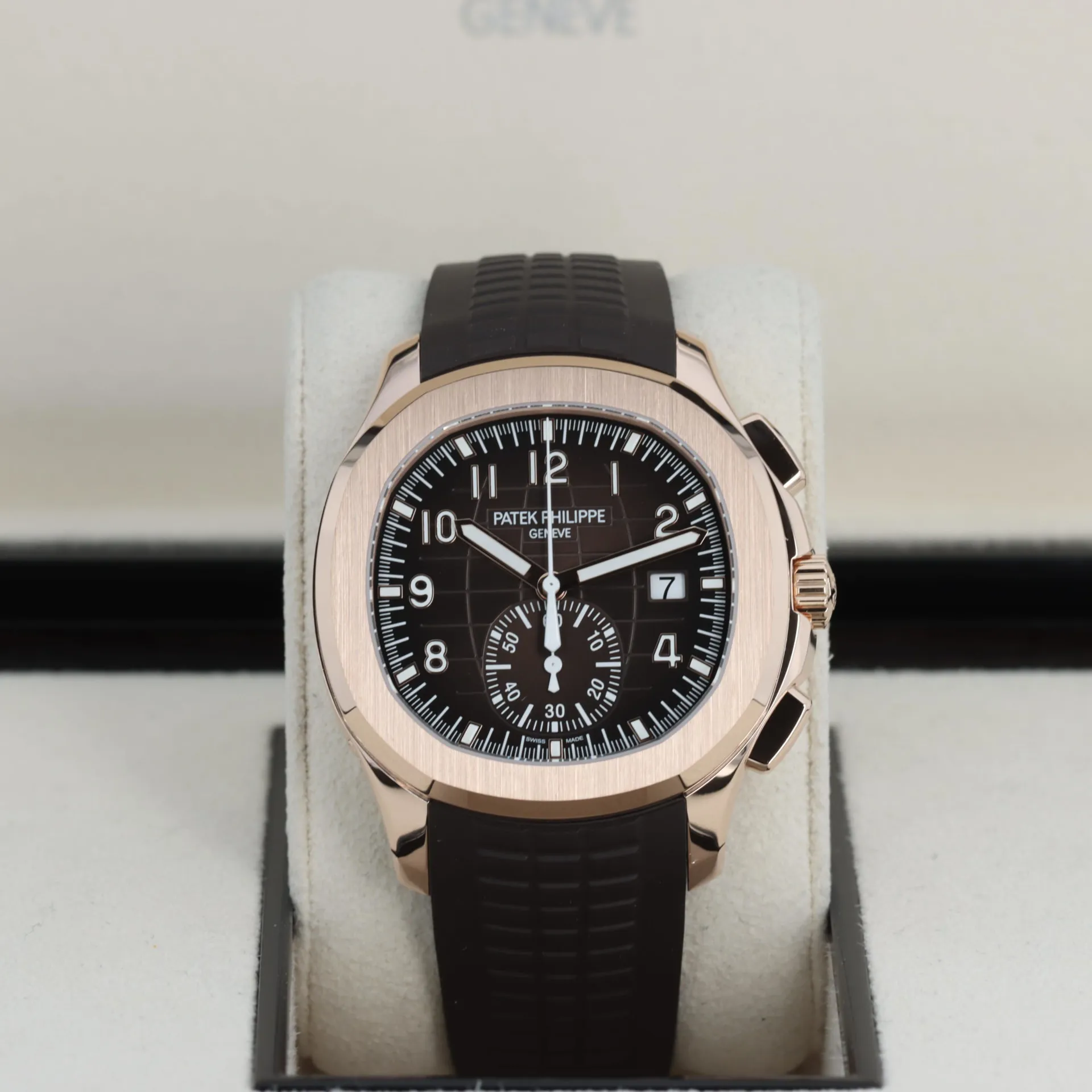 Patek Philippe Aquanaut 5968R-001 42mm Rose gold Brown