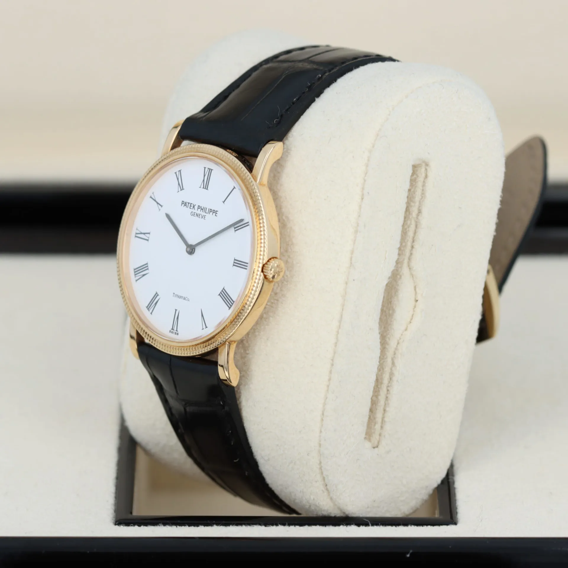 Patek Philippe Calatrava 3919J 33mm Yellow gold White 1