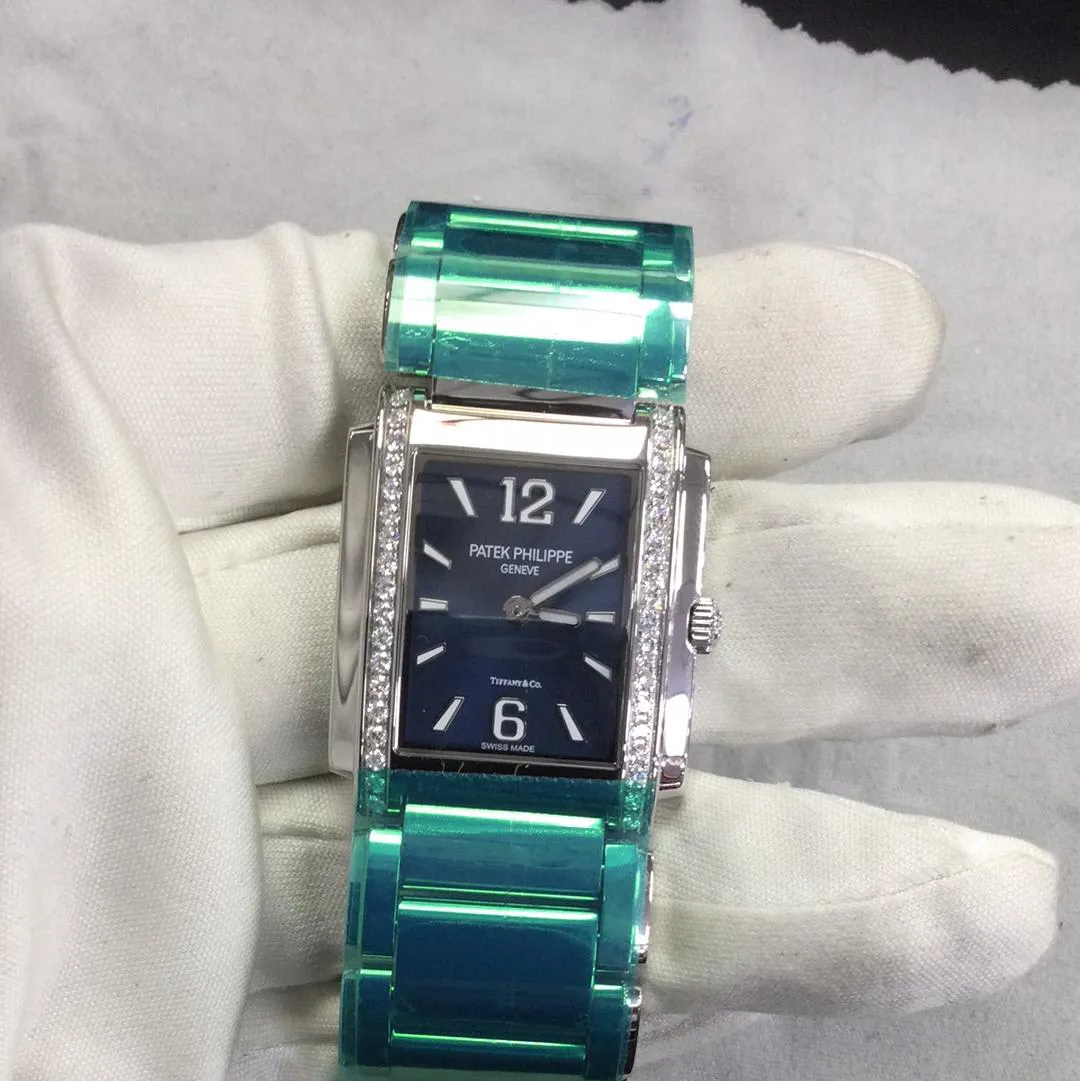 Patek Philippe Twenty~4 4910/1200A-001 25.1mm Stainless steel Blue