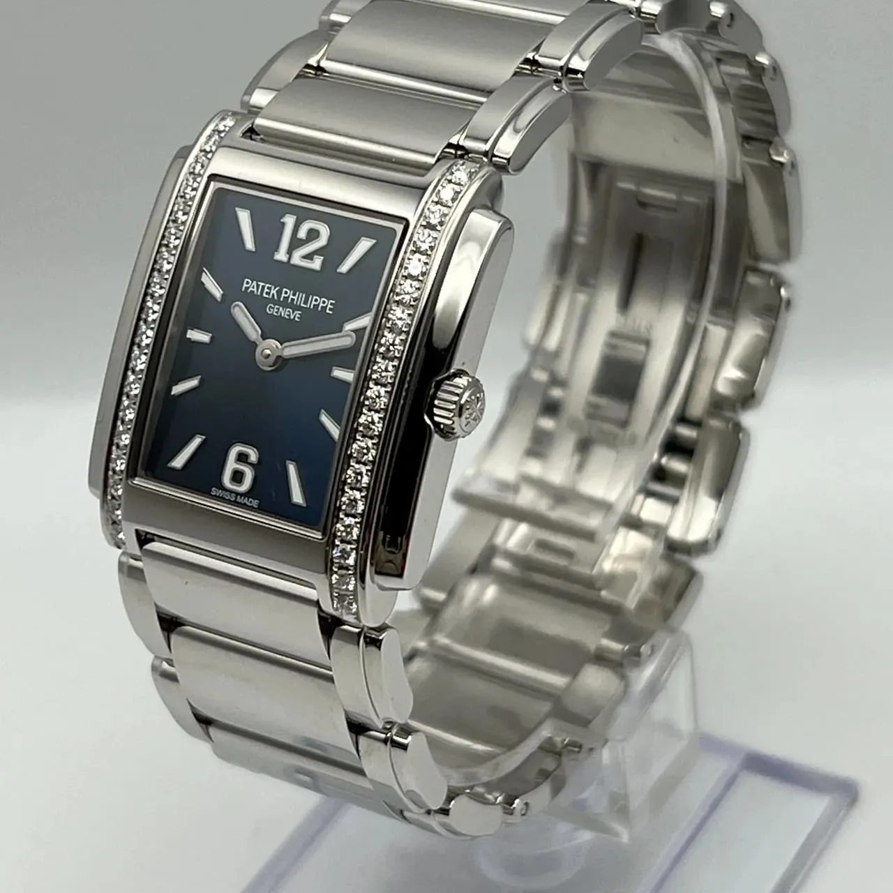 Patek Philippe Twenty~4 4910/1200A-001 25.1mm Stainless steel Blue 4