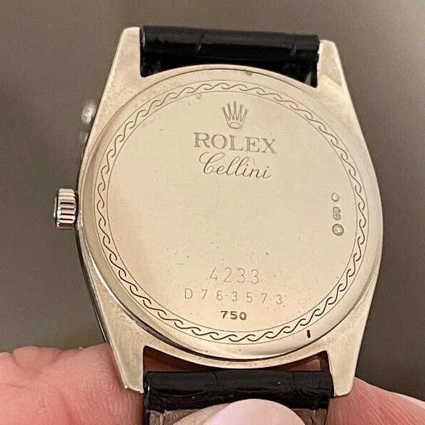 Rolex Cellini 4233/9 33mm Rose gold Black 4