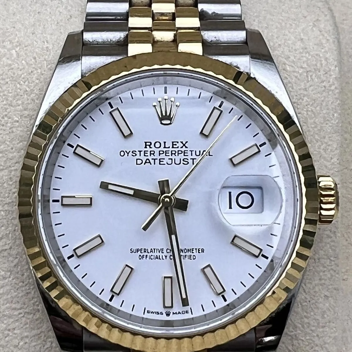 Rolex Datejust 36 126233-0019 36mm Yellow gold and Oystersteel White