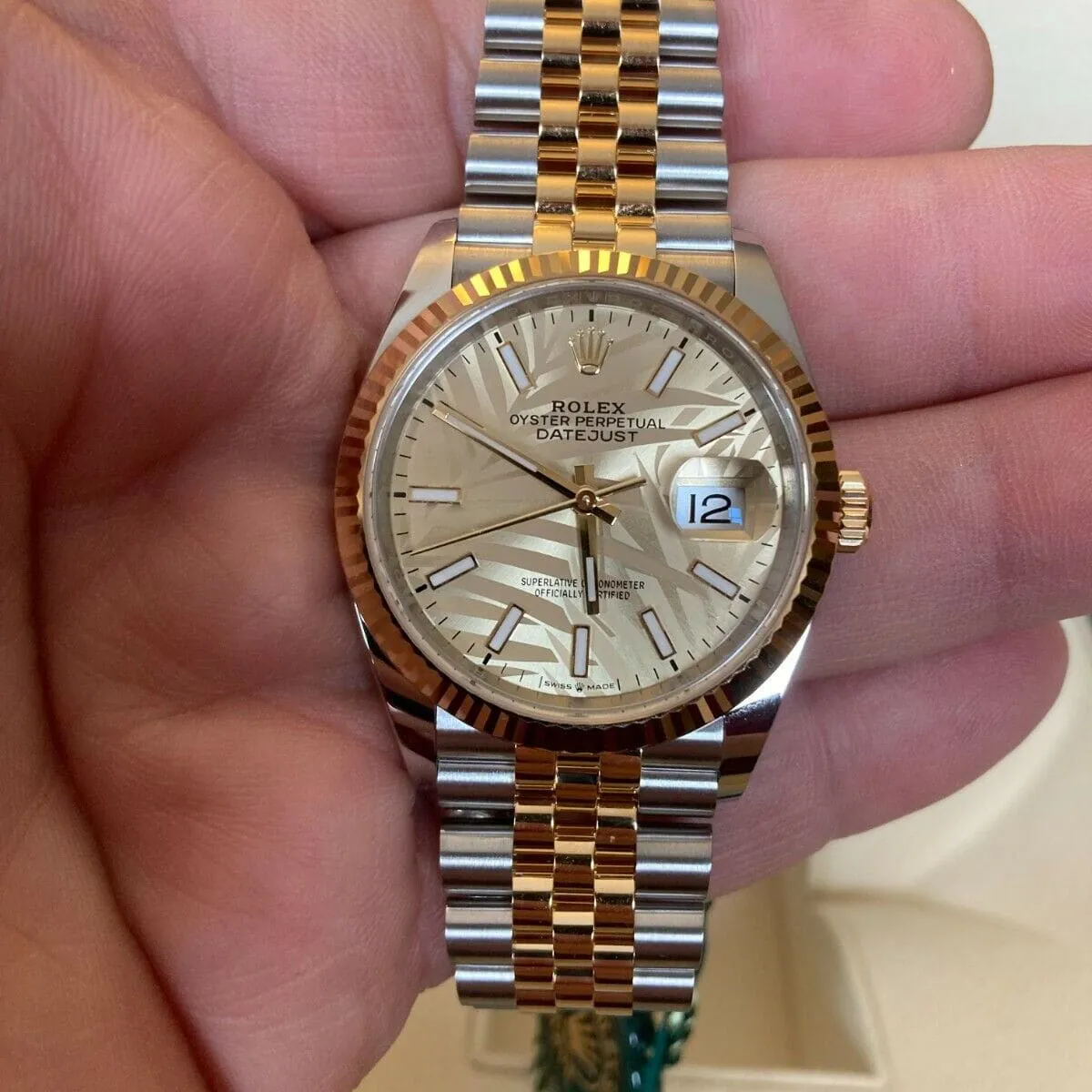 Rolex Datejust 36 126233-0037 36mm Yellow gold and Oystersteel Champagne