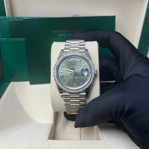 Rolex Day-Date 228349RBR-0030 40mm 18k white gold Green