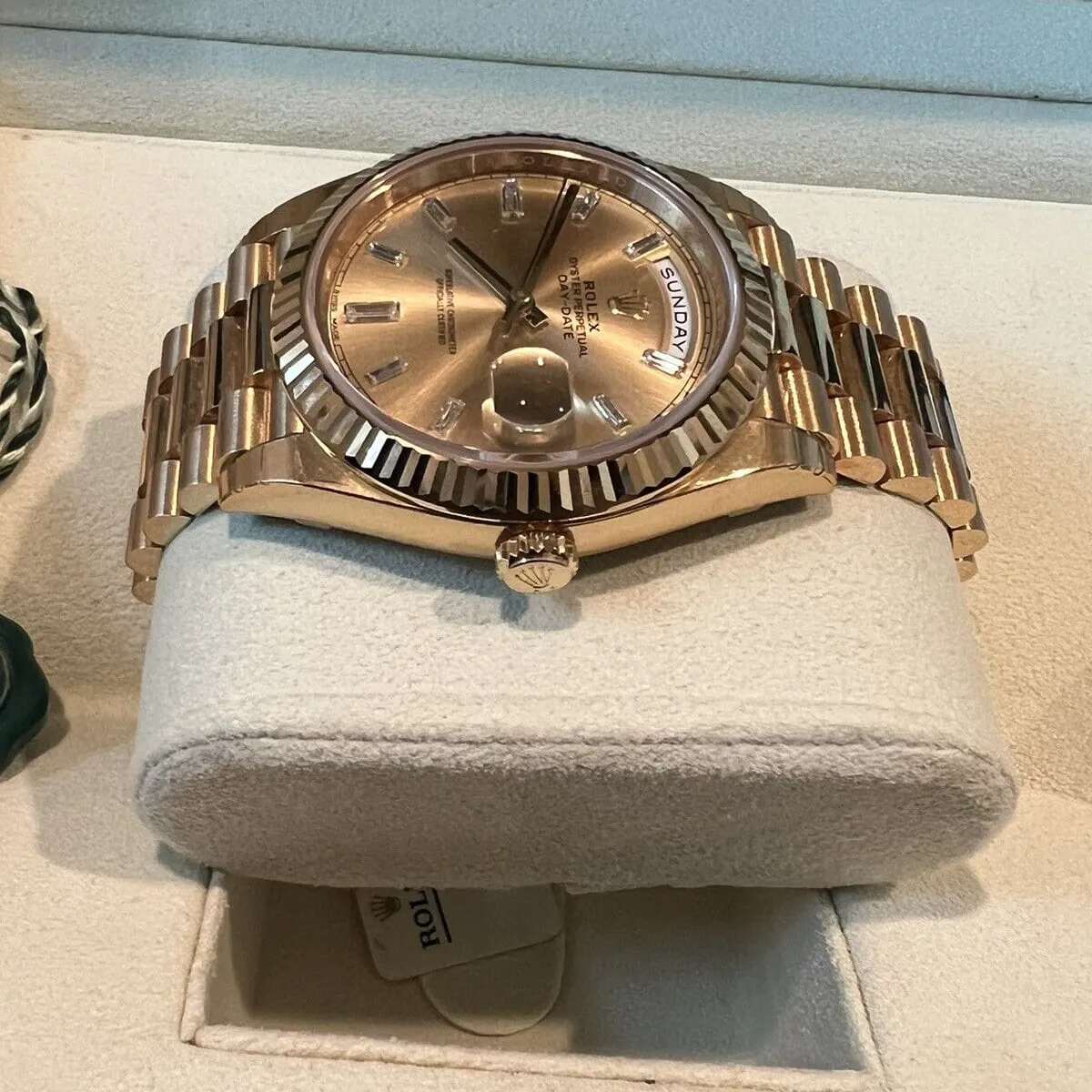 Rolex Day-Date 40 228238-0005 40mm 18k yellow gold Champagne 3