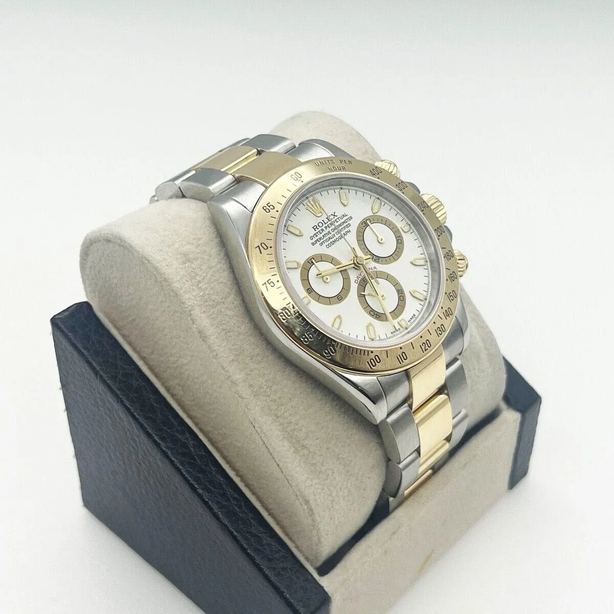 Rolex Daytona 116523-0040 40mm Yellow gold White 3