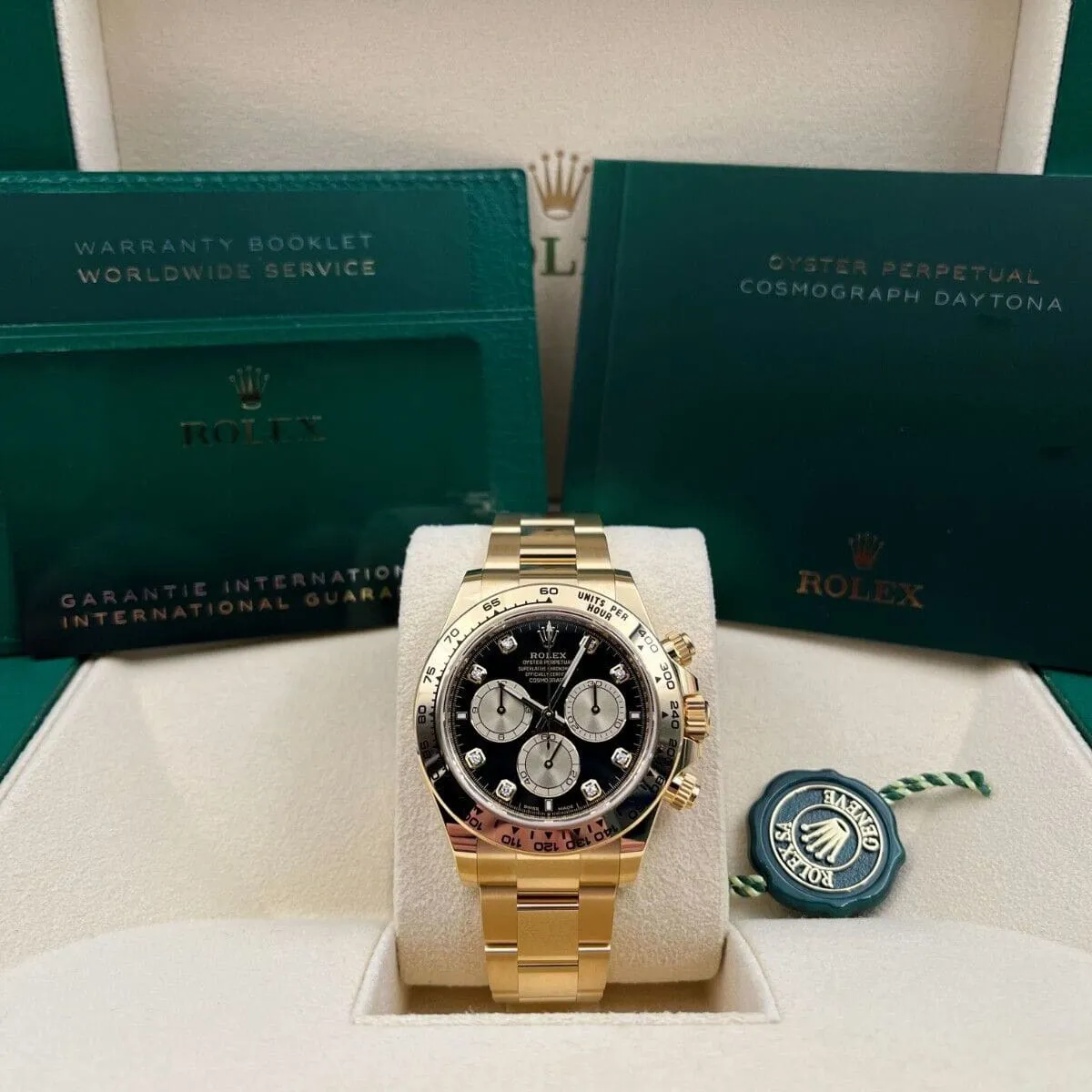 Rolex Daytona 126508-0003 40mm 18k yellow gold Black 3