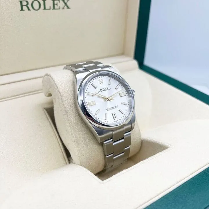 Rolex Oyster Perpetual 124300-0001 41mm Oystersteel Silver 1