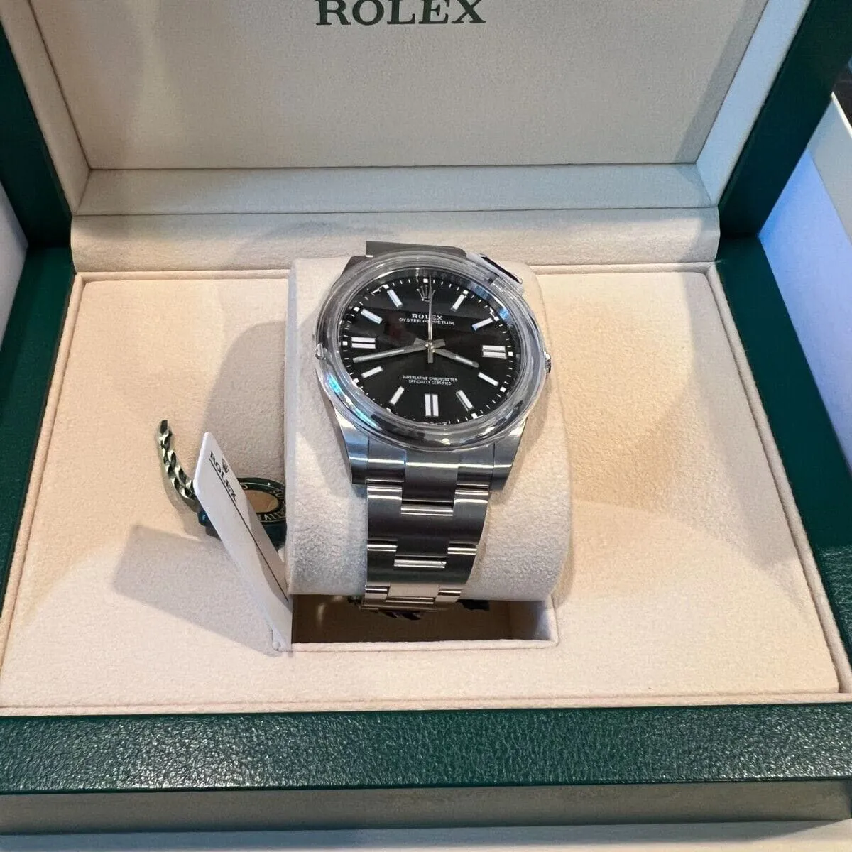 Rolex Oyster Perpetual 124300-0002 41mm Oystersteel Black