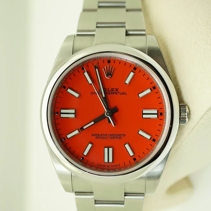 Rolex Oyster Perpetual 124300-0007 41mm Stainless steel Red