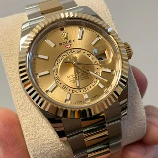 Rolex Sky-Dweller 326933-0001 Yellow gold Golden