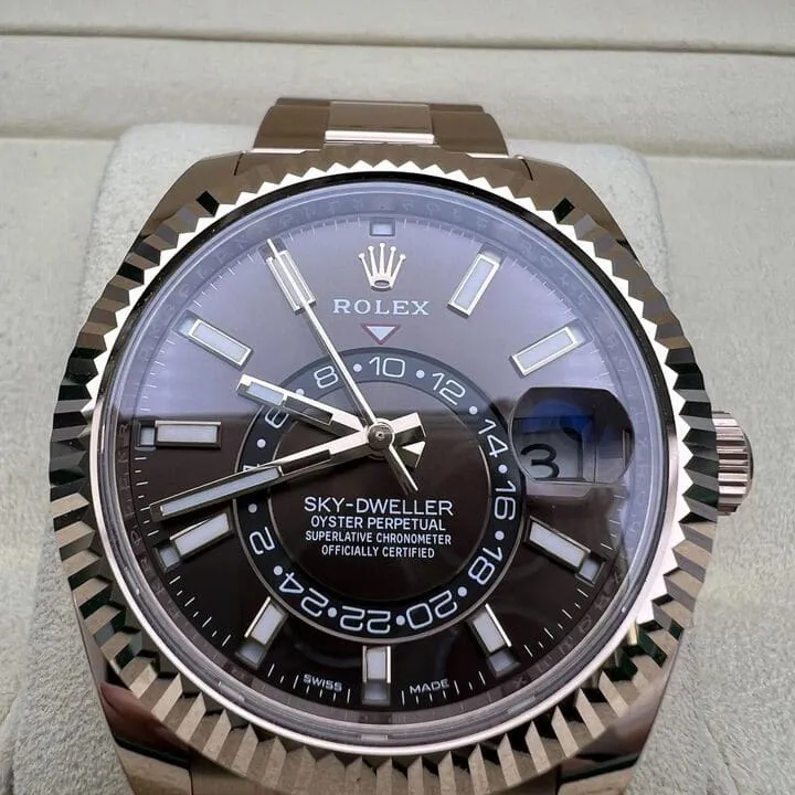 Rolex Sky-Dweller 326935-0006 42mm Rose gold Brown