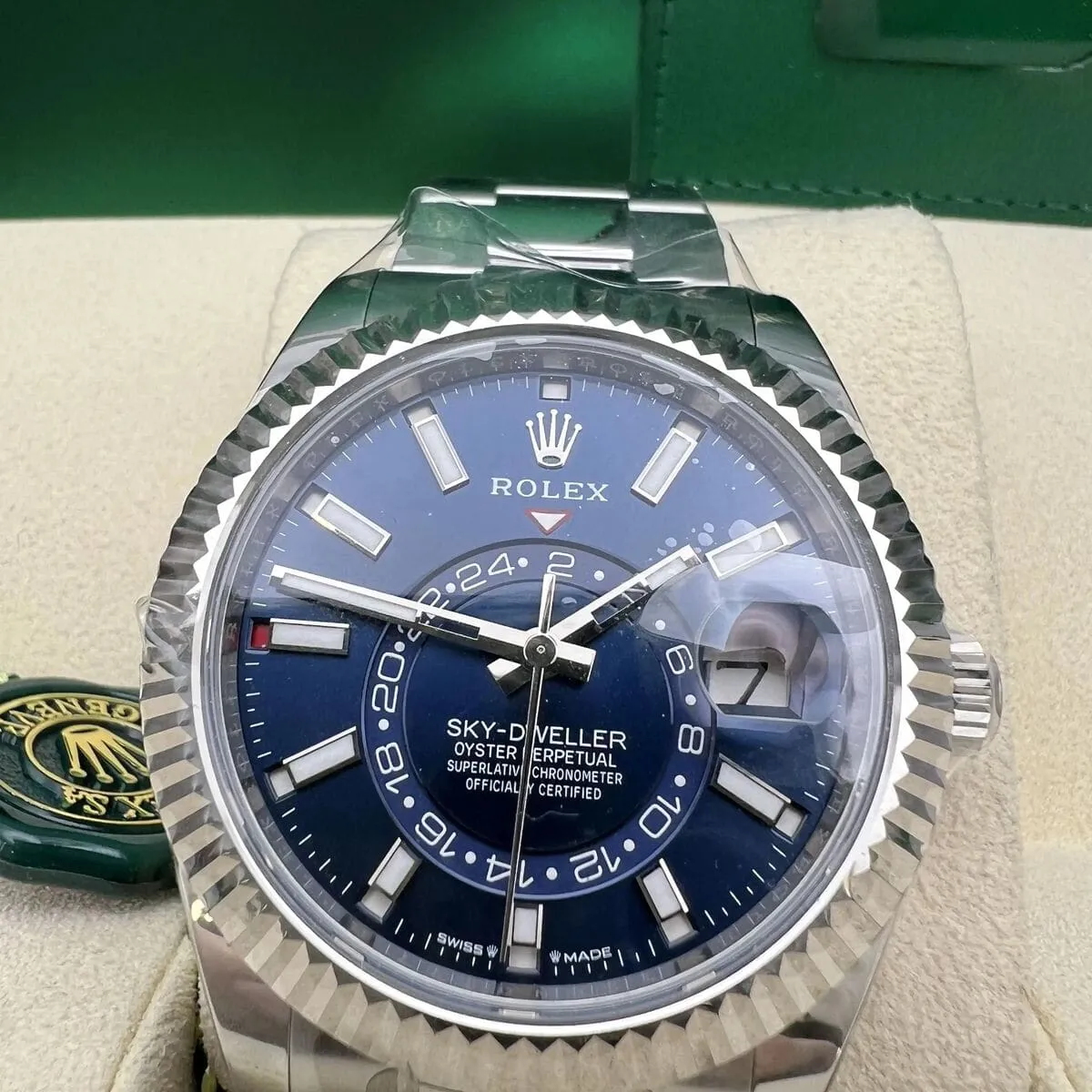 Rolex Sky-Dweller 336934-0005 42mm White gold and Oystersteel Blue